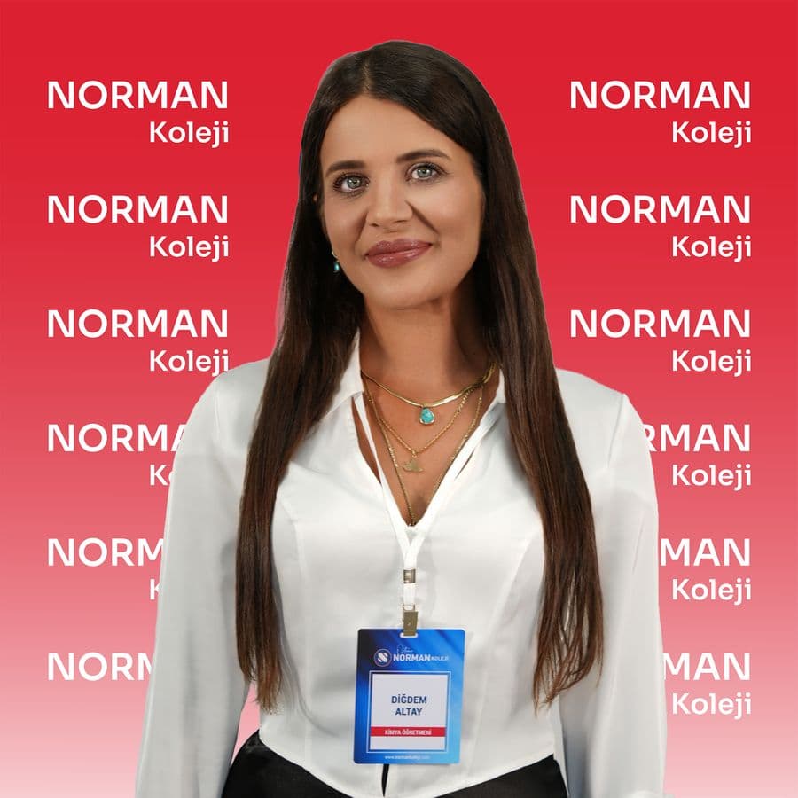 Diğdem Altay, Kimya Öğretmeni